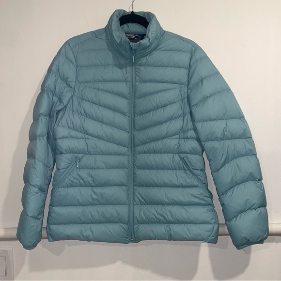 Lands’ End packable down puffer jacket - Medium - Picture 1 of 8